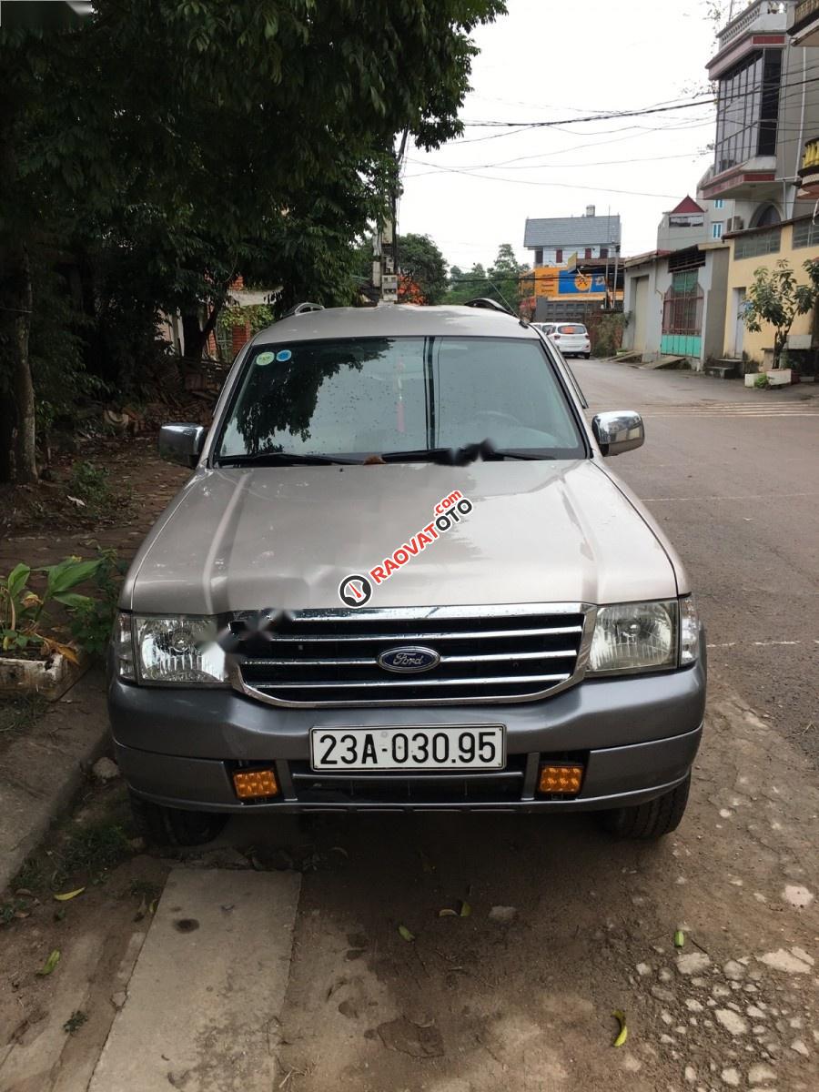 Cần bán Ford Everest 2.6L 4x2 MT 2007 số sàn, 255tr-0