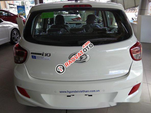 Bán xe Hyundai Grand i10 đời 2017, màu trắng-1