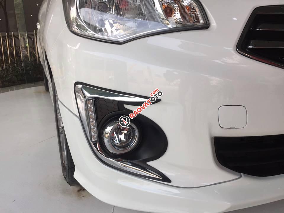 Bán xe Mitsubishi Attrage tại Mitsubishi Quảng Bình có nhiều ưu đãi lớn, giao xe tháng 5/2018. LH 0911 82 1516-17