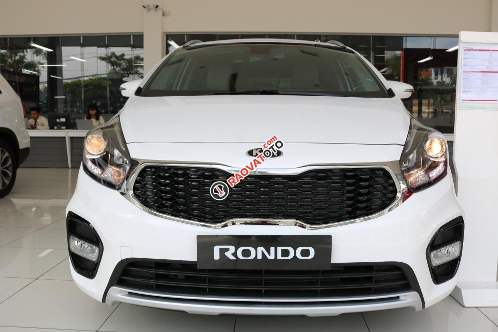 Kia Rondo, máy xăng số sàn, kinh doanh tiết kiệm, hỗ trợ vay vốn trả góp, giá tốt nhất TP HCM, 0906.969.445-4