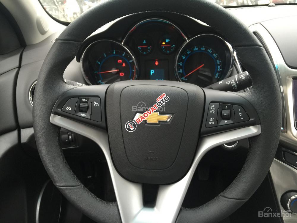 Bán ô tô Cruze LTZ tại Thái Bình, hỗ trợ vay vốn 90%, chỉ cần 100 Triệu có xe đi-0