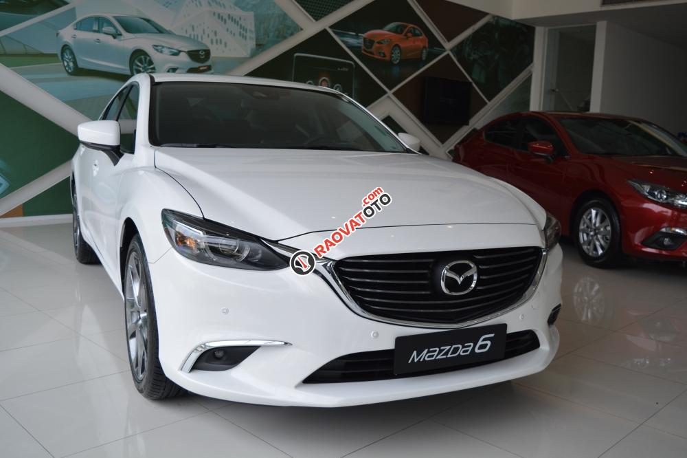 Bán ô tô Mazda 6 2.0 Premium 2.0L - đời 2018, màu trắng hot hot cho vay lên đến 85% giá trị xe-0