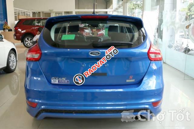 Ford Focus 1.5 Ecoboost Sport hatchback SX 2018, giá hấp dẫn chỉ 6xxx-0