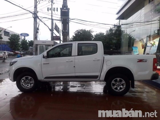 Bán ô tô Chevrolet Colorado đời 2017, màu trắng, nhập khẩu nguyên chiếc-2