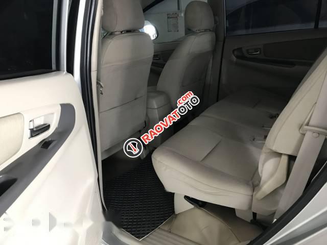 Bán xe Toyota Innova đời 2015, màu bạc  -5