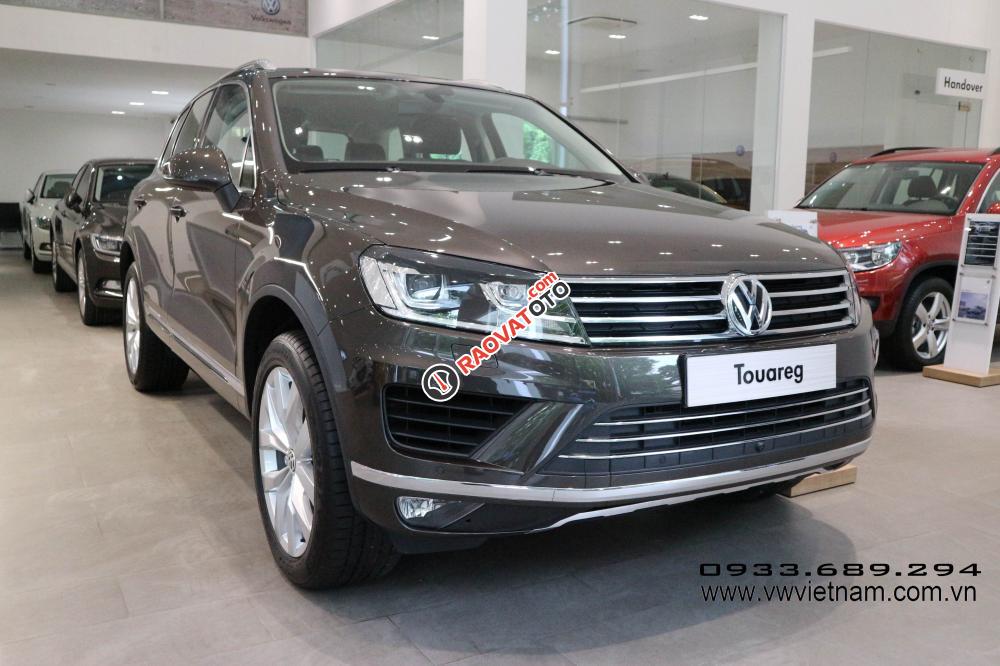 Volkswagen Touareg - SUV đậm chất Đức cho khách hàng ưa thích sự rộng rãi - Hotline 0933689294-0