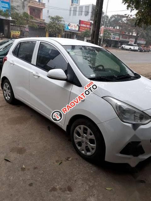 Chính chủ bán xe Hyundai Grand i10 đời 2014, màu trắng-0