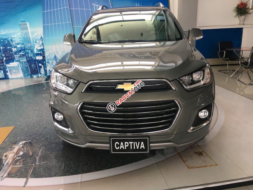 Bán xe Chevrolet Captiva Revv LTZ 2.4 AT năm 2018, hỗ trợ vay cao, lãi suất thấp, có xe giao liền-0