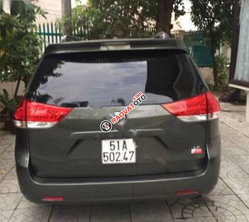 Bán ô tô Toyota Sienna LE 2.7 đời 2010, nhập khẩu xe gia đình-3