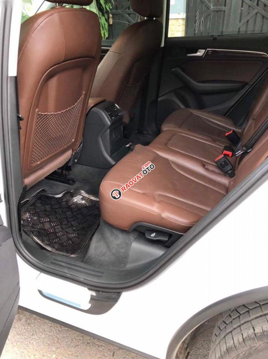 Cần bán gấp Audi Q5 2.0 AT đời 2014, màu trắng, nhập khẩu xe gia đình-4