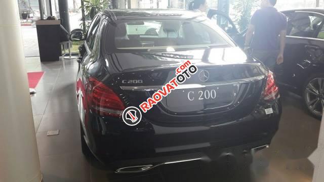 Bán Mercedes C200 2017, màu đen-0