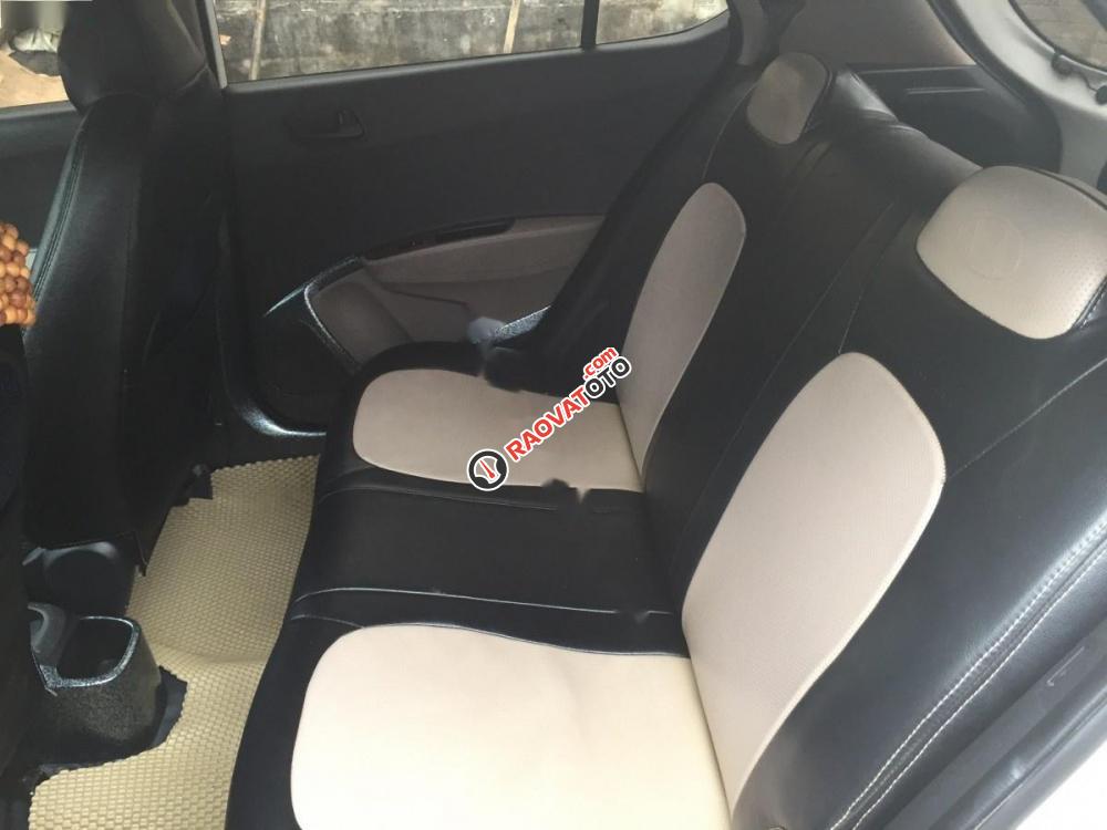 Cần bán Hyundai Grand i10 năm 2014, màu trắng, nhập khẩu nguyên chiếc-2