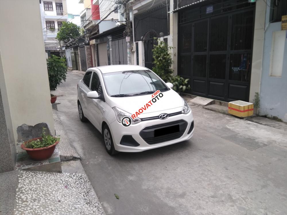 Cần bán em Hyundai Grand i10 1.2MT 2017 sedan màu trắng cực đẹp, xe nhà xài, chở con đi học-10