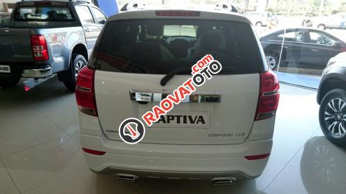 Bán Chevrolet Captiva 2.4 AT đời 2017, màu trắng, 879 triệu-1