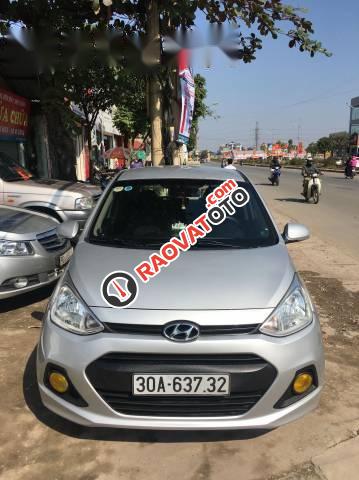 Bán ô tô Hyundai Grand i10 đời 2015, màu bạc-0