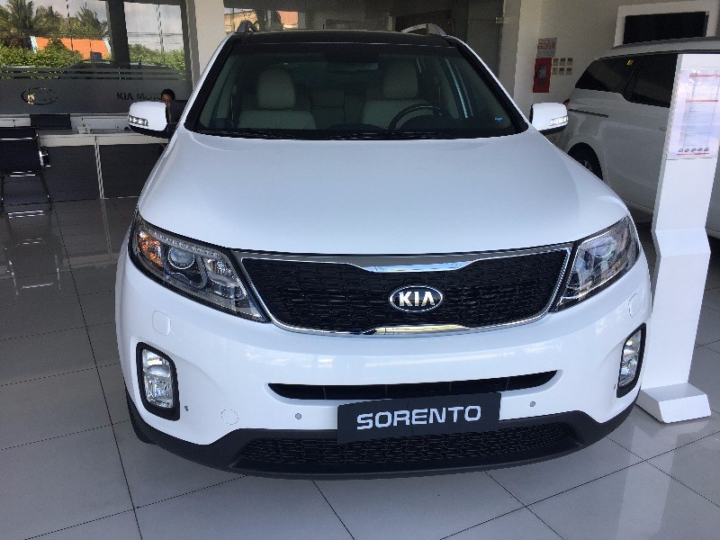 Bán ô tô Kia Sorento đời 2017, màu trắng, nhập khẩu nguyên chiếc-1