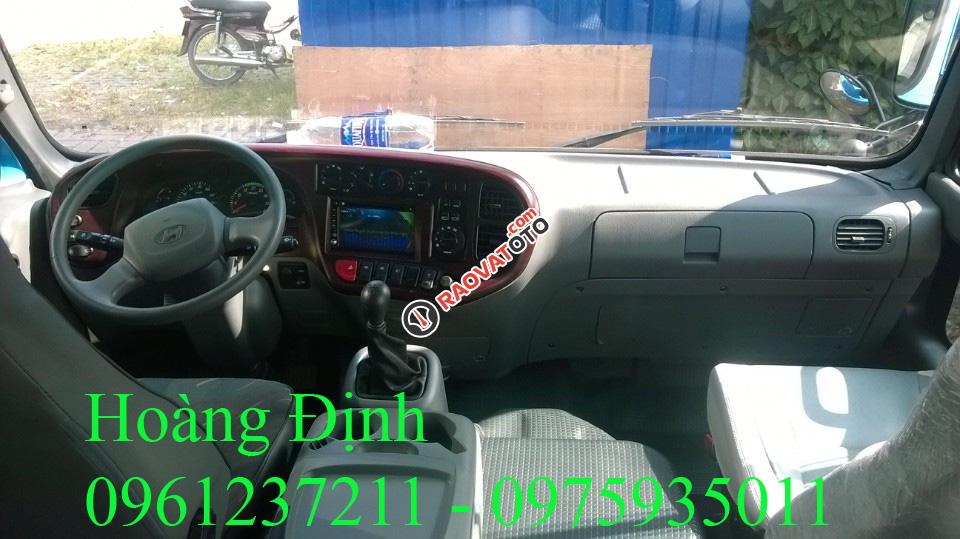 Hyundai County thân dài Tracomeco Limousine call: 0975935011-6