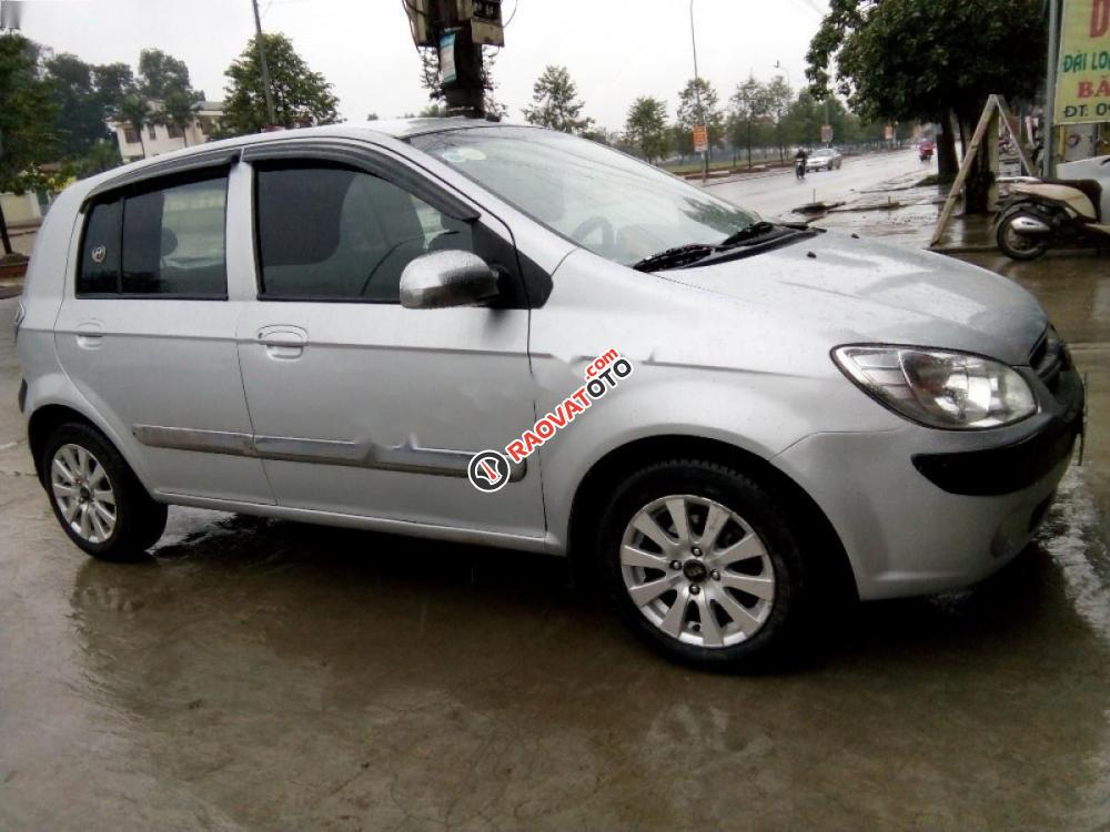 Cần bán gấp Hyundai Getz 1.1 MT sản xuất 2010, màu bạc, nhập khẩu nguyên chiếc, giá tốt-0