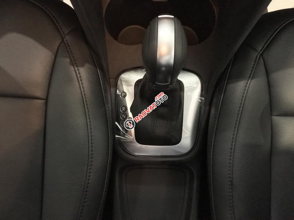 Polo Hatchback Volkswagen màu trắng, nhập khẩu - Giá tốt giao, xe tận nhà. LH Long 0933689294-10