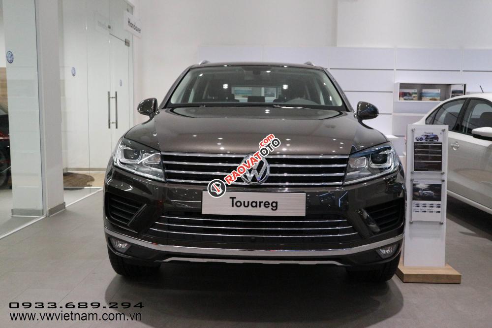 Volkswagen Touareg - SUV đậm chất Đức cho khách hàng ưa thích sự rộng rãi - Hotline 0933689294-4