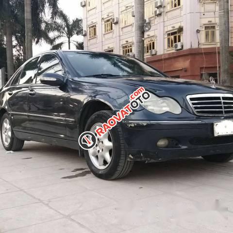 Bán ô tô Mercedes C200 sản xuất 2001, màu đen -2