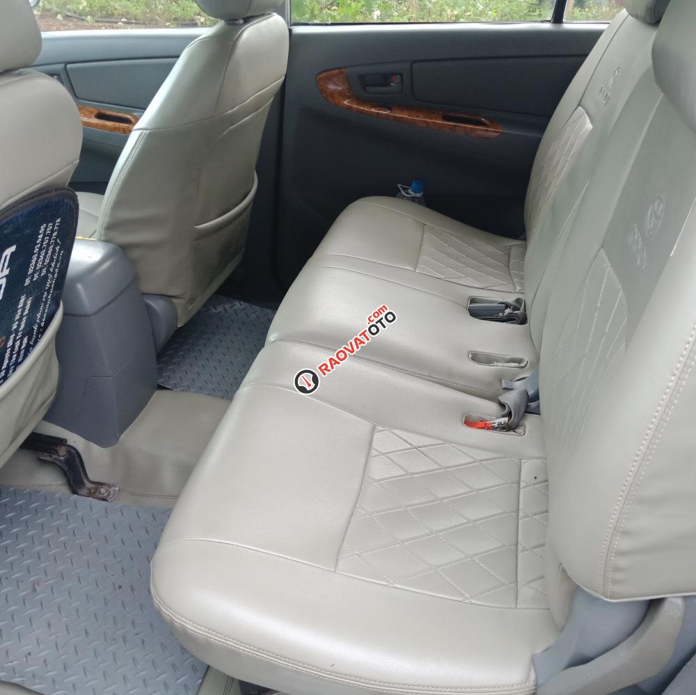 Cần bán Toyota Innova G đời 2007, màu bạc-6