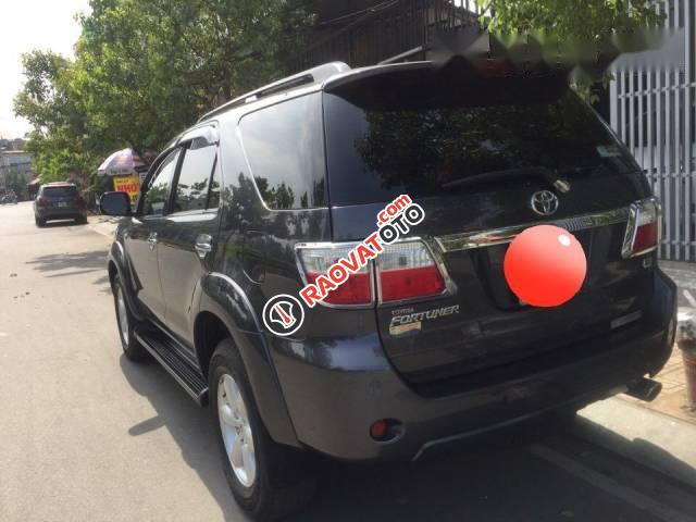 Bán Toyota Fortuner 2.7AT đời 2010, màu xám-1