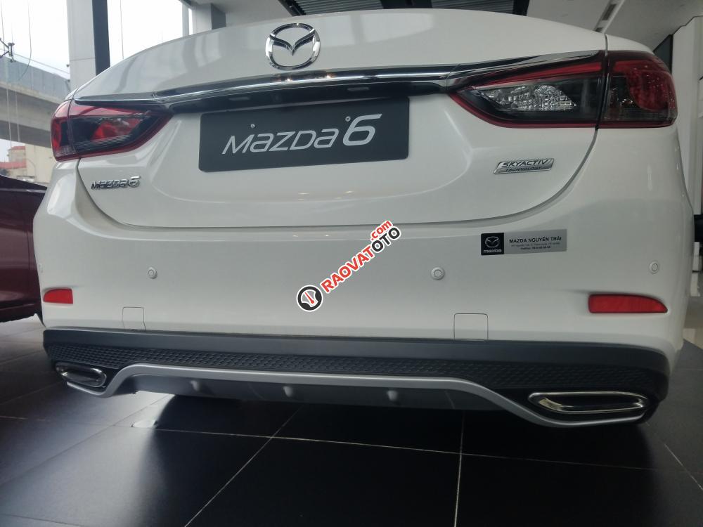 Bán Mazda 6 Facelift 2017 - giá chỉ 819 triệu - 190 triệu lấy xe ngay - Full phụ kiện - giao xe ngay-4