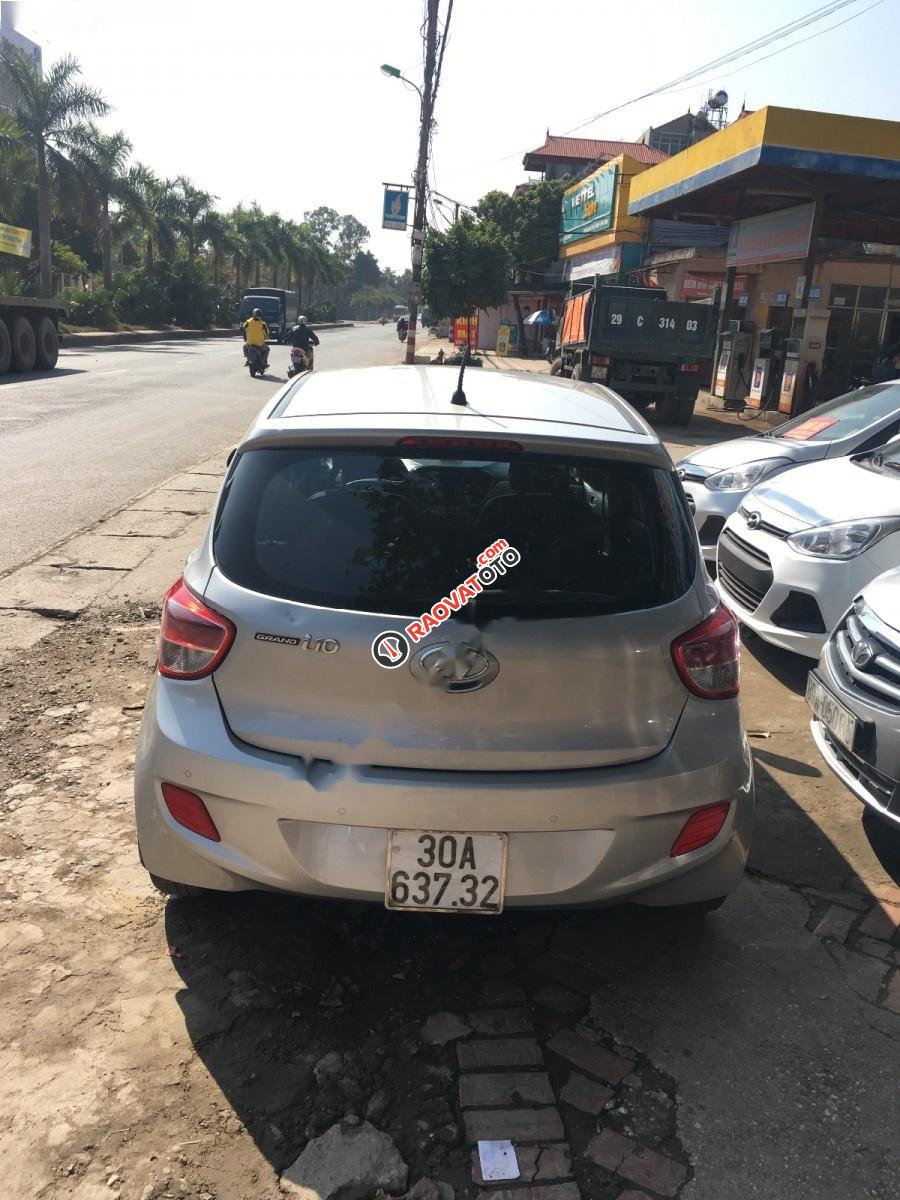 Bán Hyundai Grand i10 sản xuất 2015, màu bạc, nhập khẩu nguyên chiếc-2