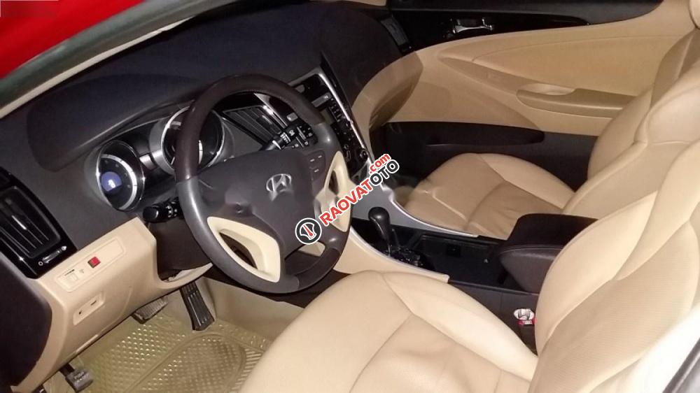 Bán Hyundai Sonata năm 2011, màu đỏ, xe nhập chính chủ giá cạnh tranh-4