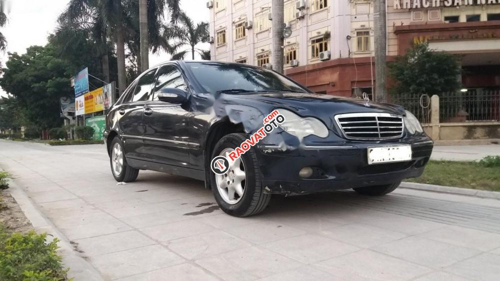 Cần bán gấp Mercedes C200 Kompressor AT năm 2001, màu đen, 158 triệu-1