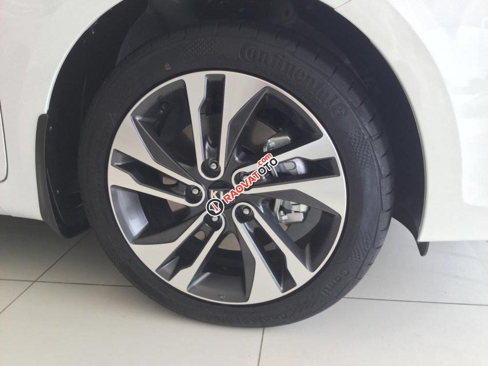 Bán Kia Rondo 7 chỗ siêu khuyến mại, trả trước 200 triệu-6