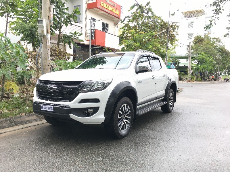 Cần bán Chevrolet Colorado đời 2017, màu trắng, nhập khẩu chính hãng, giá 809tr-8