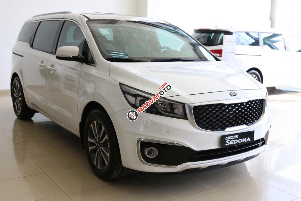 Kia Sedona 2017 - Nhận xe ngay với 200 triệu đồng-1