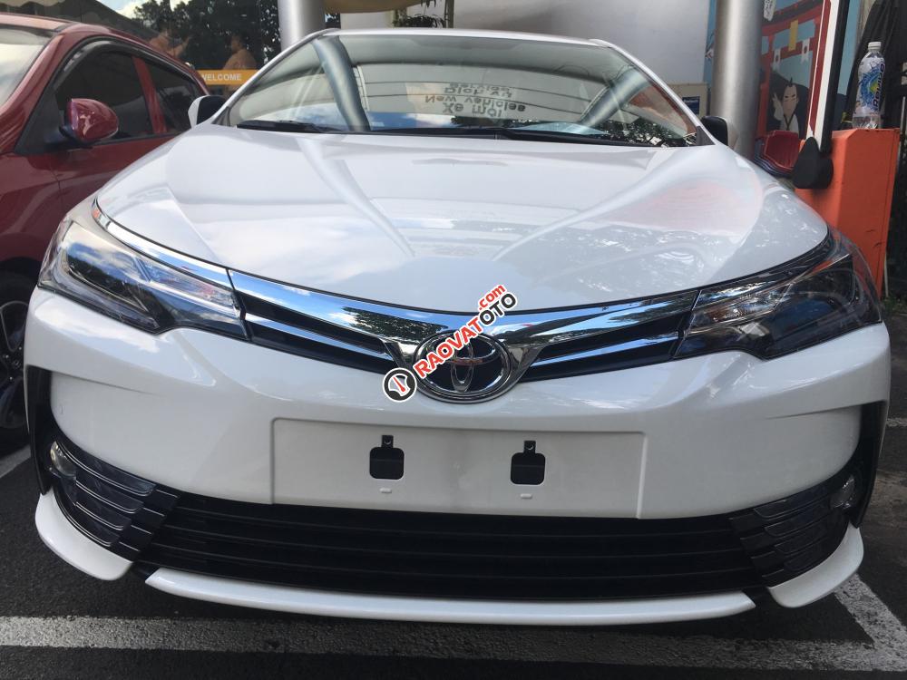 Cần bán xe Toyota Corolla Altis 2.0V Luxury, hỗ trợ vay 95% giá trị xe, giá giảm ưu đãi, tặng phụ kiện chính hãng-0