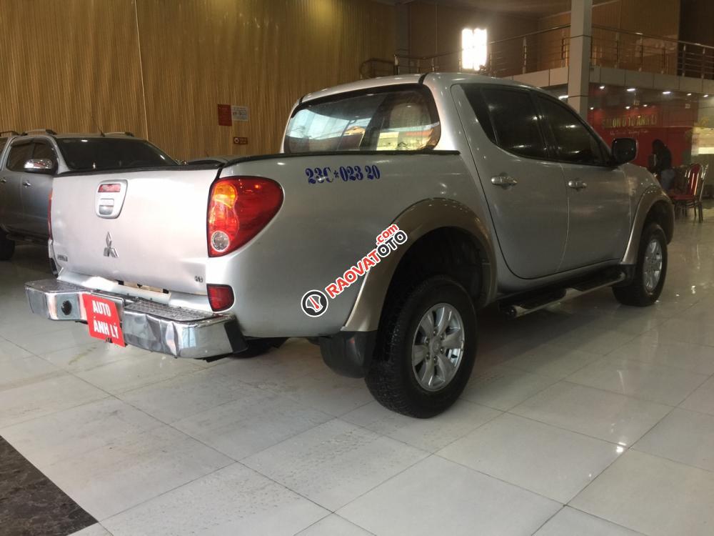 Bán Mitsubishi Triton 2.5MT đời 2007, màu bạc, nhập khẩu nguyên chiếc, giá 325tr-3