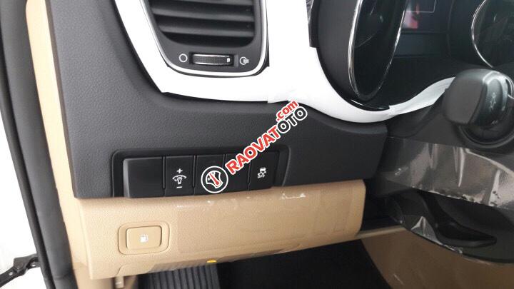 Kia Vĩnh Phúc, Phú Thọ chuyên Kia Sedona DATH đời 2017, trả góp lãi suất ưu đãi, LH: Ms Phương 0938907252-5