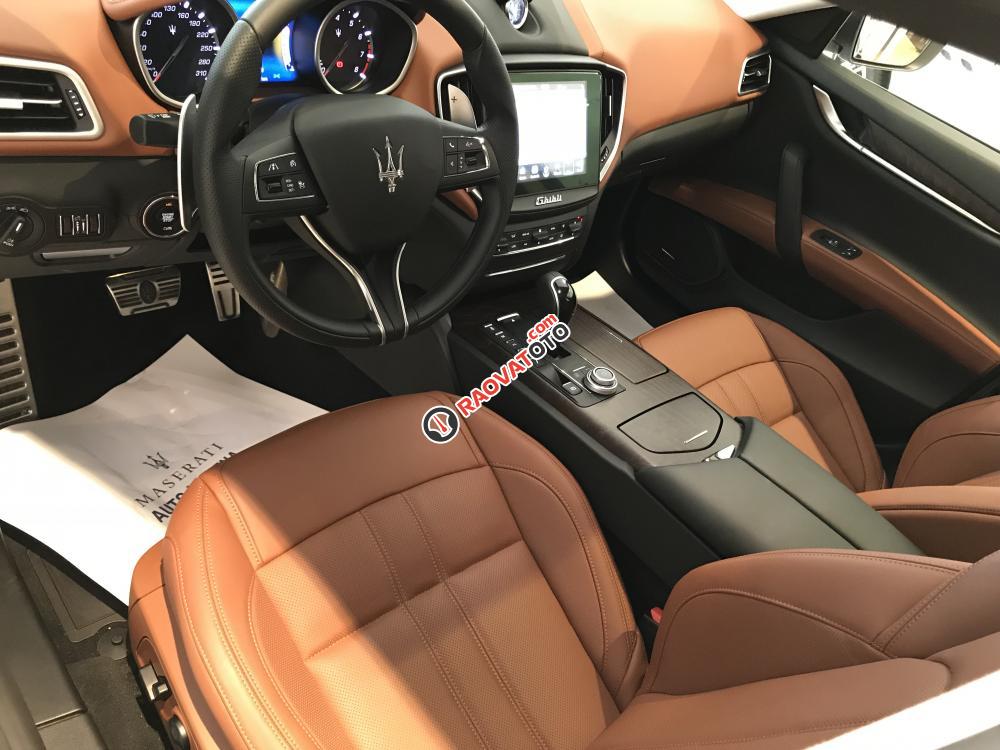 Bán xe Maserati Ghibli đời mới chính hãng, giá tốt nhất, khuyến mãi sốc khi mua xe Maserati-14