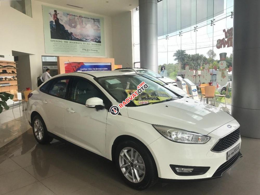 Cần bán xe Ford Focus Trend 1.5L đời 2017, màu trắng-0