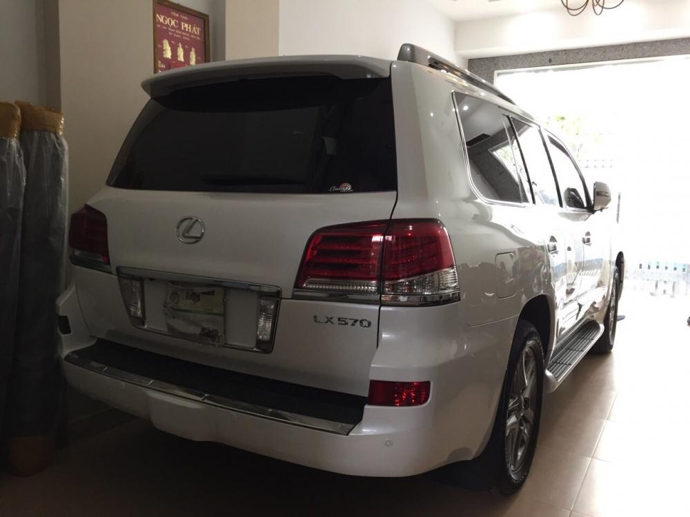 Cần bán lại xe Lexus LX 570 năm 2013, màu trắng, nhập khẩu nguyên chiếc, xe gia đình-2