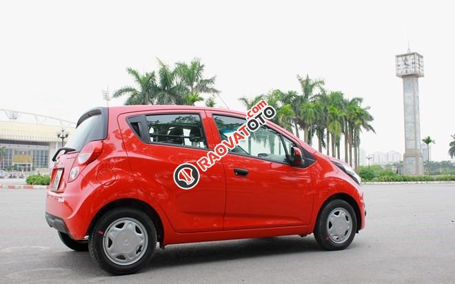 Chevrolet Spark Duo 1.2L màu đỏ, mua xe trả góp, giá tốt chính hãng - LH: 090.102.7102-1