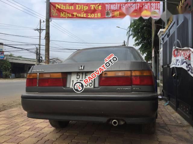 Bán xe Honda Accord năm 2000, màu xám-5