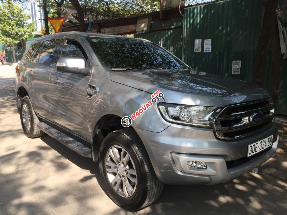 Bán Ford Everest Trend 2.2L 4X2 AT đời 2016, màu xám (ghi), nhập khẩu nguyên chiếc-2