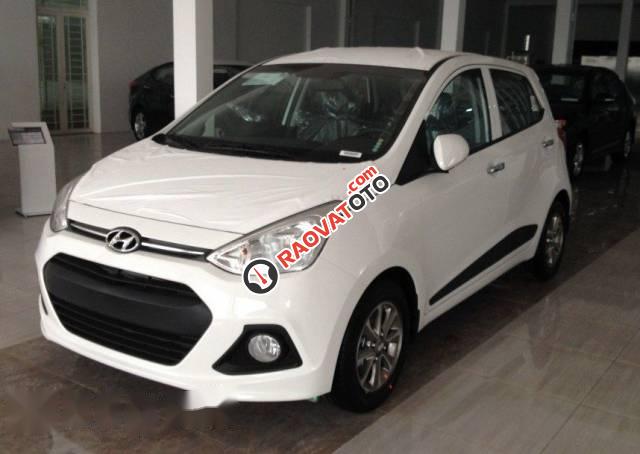 Bán xe Hyundai Grand i10 sản xuất 2017, màu trắng-2