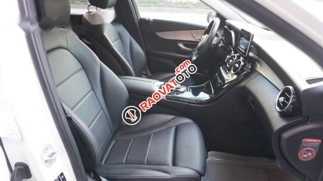 Bán Mercedes C200 đời 2016, màu trắng-0