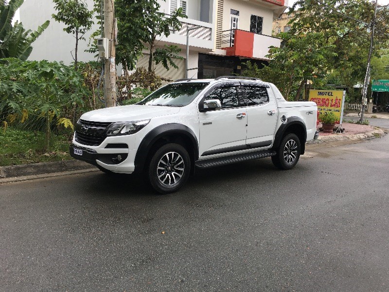 Cần bán Chevrolet Colorado đời 2017, màu trắng, nhập khẩu chính hãng, giá 809tr-5