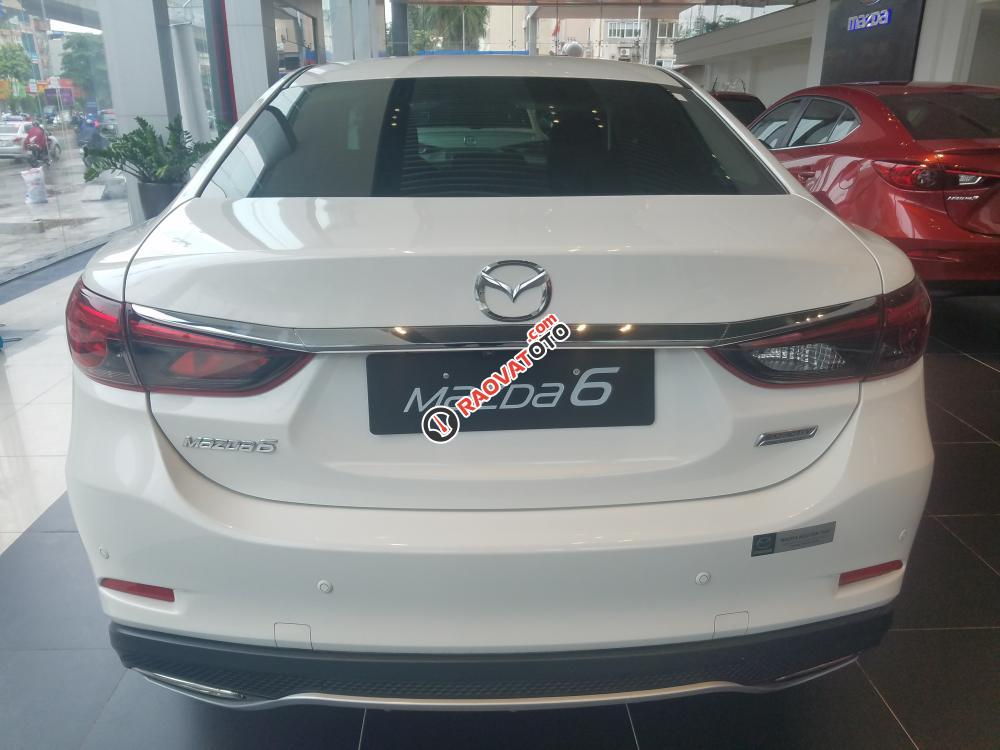 Bán Mazda 6 Facelift 2017 - giá chỉ 819 triệu - 190 triệu lấy xe ngay - Full phụ kiện - giao xe ngay-3