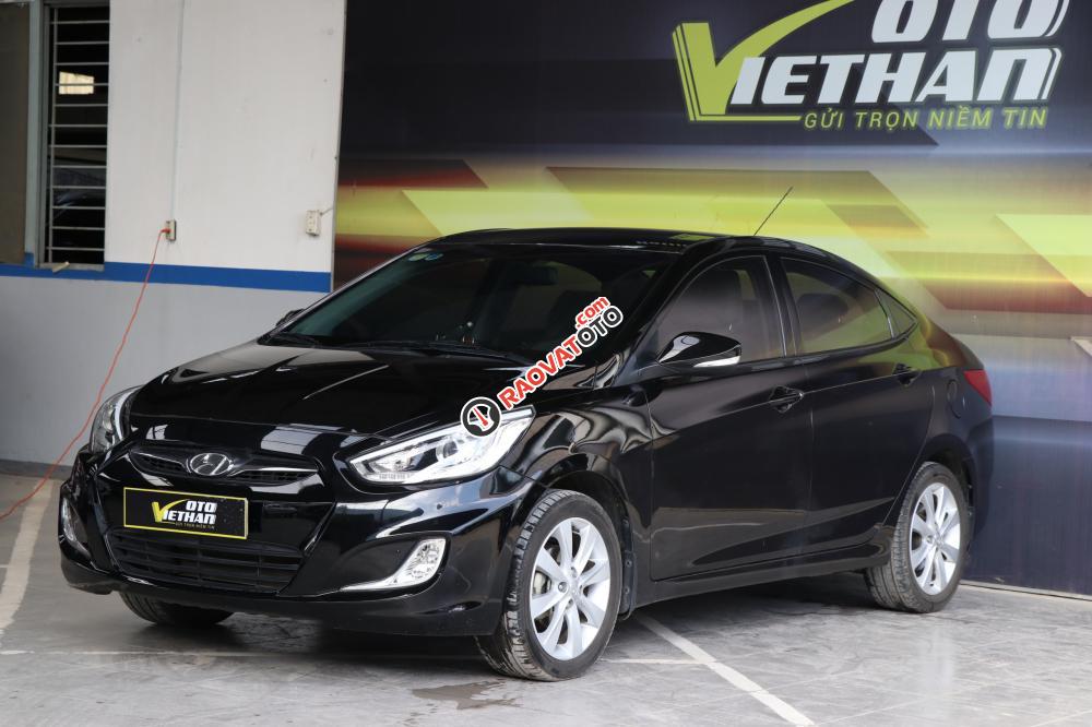 Cần bán xe Kia Carens 2.0AT đời 2014, màu vàng giá cạnh tranh-1