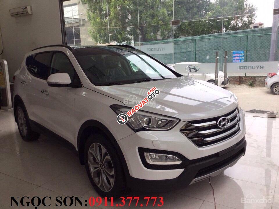Cần bán Hyundai Tucson mới, màu trắng, LH Ngọc Sơn: 0911377773-16
