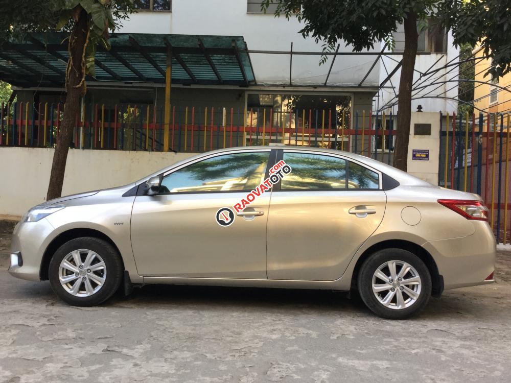 Cần bán Toyota Vios E đời 2014, màu vàng số sàn-6